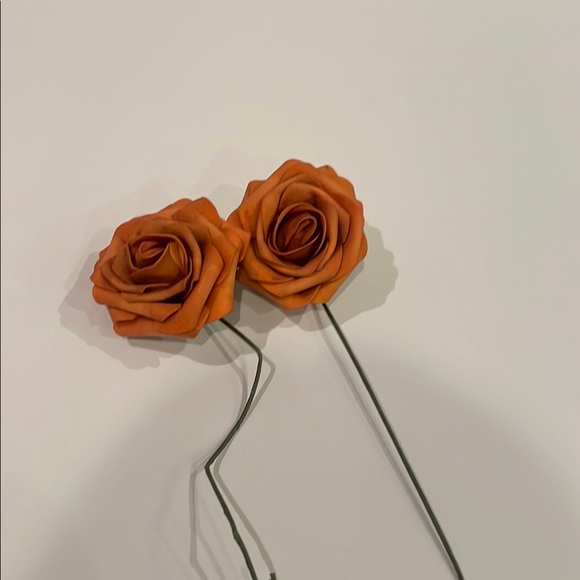 25 Piece Multicolor Artificial Roses - Picture 4 of 5